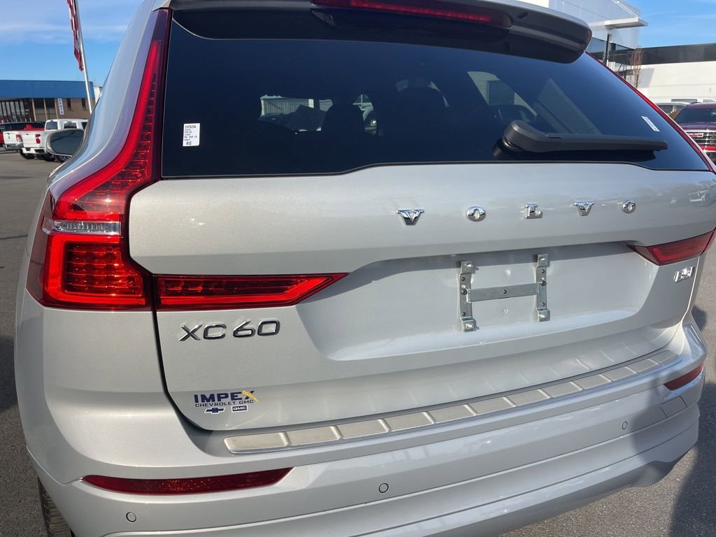 Used 2023 Volvo XC60 B5 Core w/ Protection Package Premier image 31