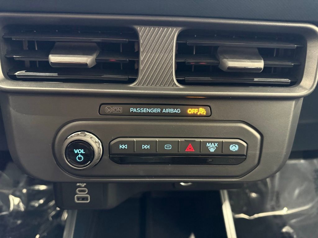 New 2026 Ford Maverick XL image 33