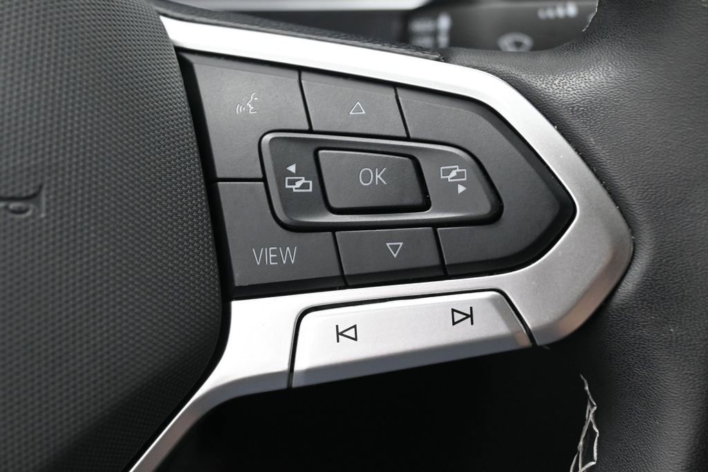 Used 2024 Volkswagen Tiguan S FWD image 17