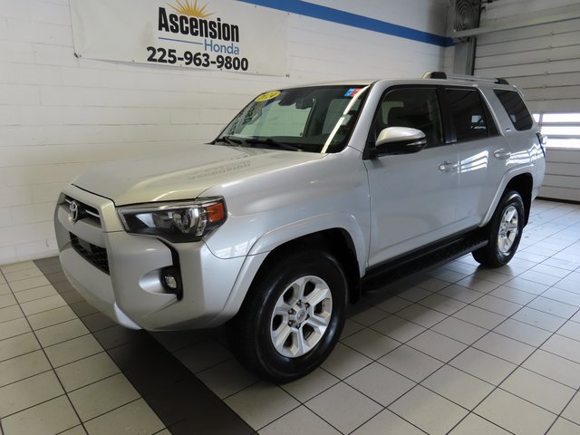 Used 2024 Toyota 4Runner SR5 Premium image 2