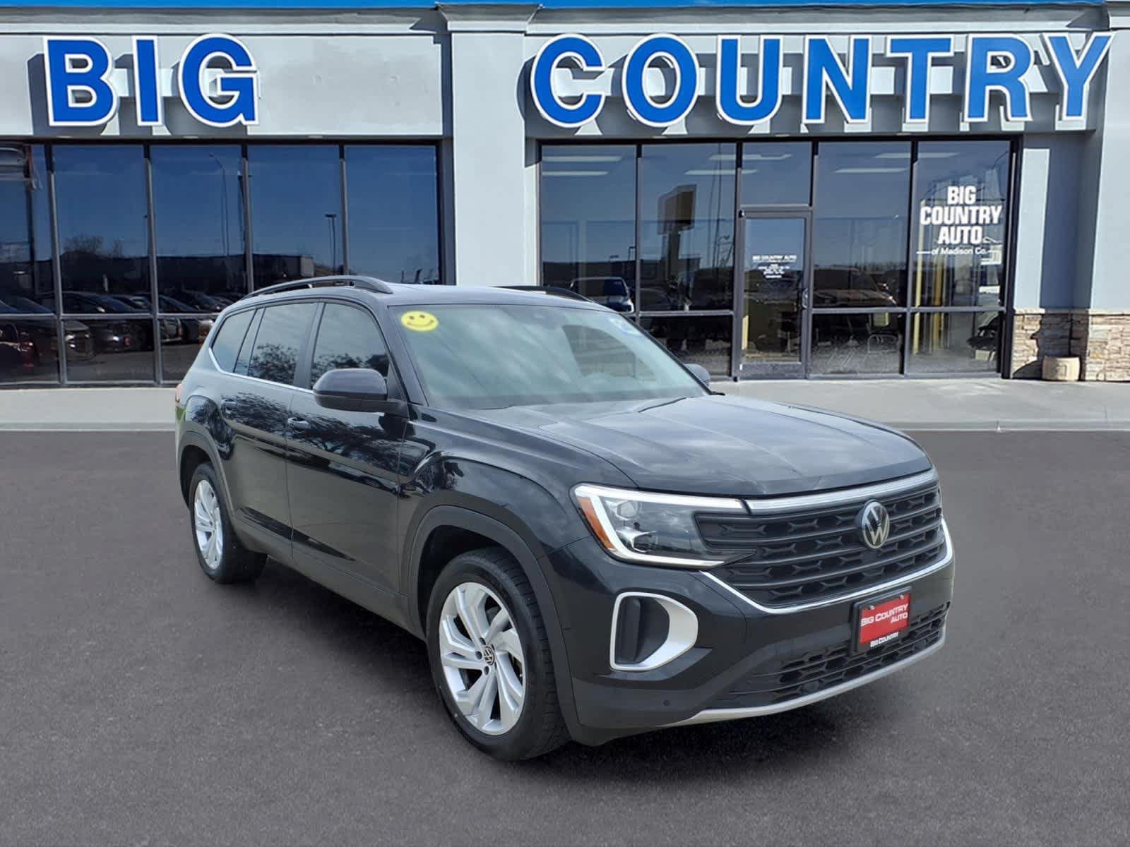 Used 2024 Volkswagen Atlas SE FWD image 3