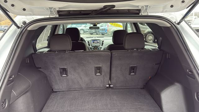 Used 2023 Chevrolet Equinox LS image 8