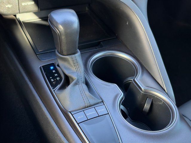 Used 2023 Toyota Camry SE w/ Convenience Package FWD image 24