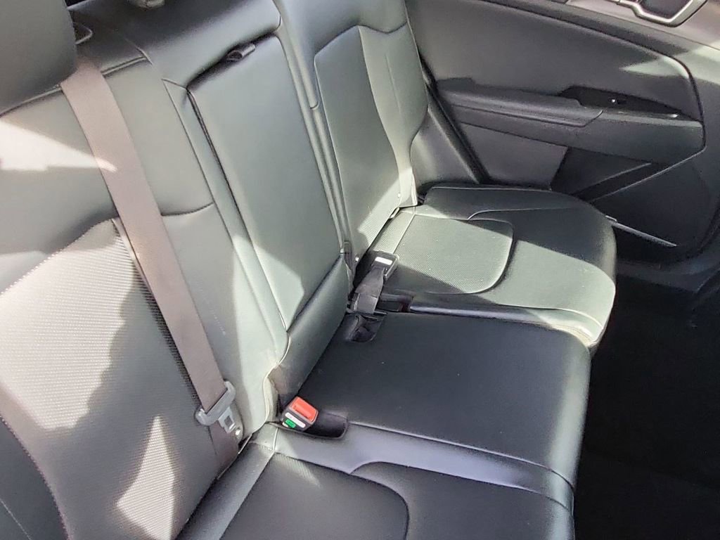 Used 2023 Kia Sportage EX image 33