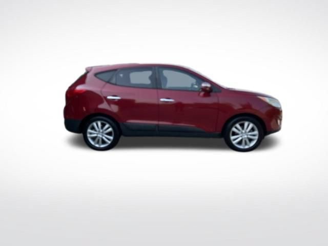 Used 2013 Hyundai Tucson Limited w/ Premium Pkg FWD image 2