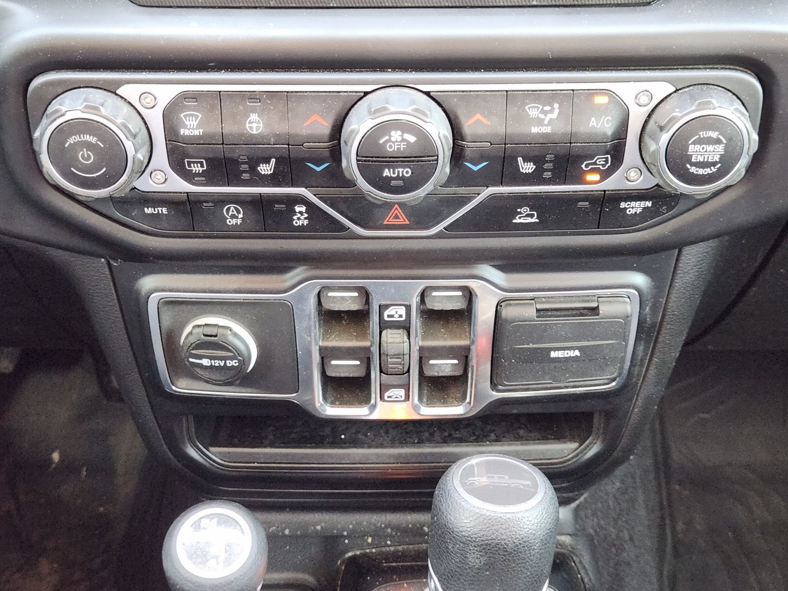 Used 2021 Jeep Gladiator Sport AWD/4WD image 21