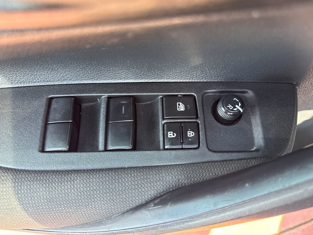 Used 2022 Toyota Corolla LE FWD image 10