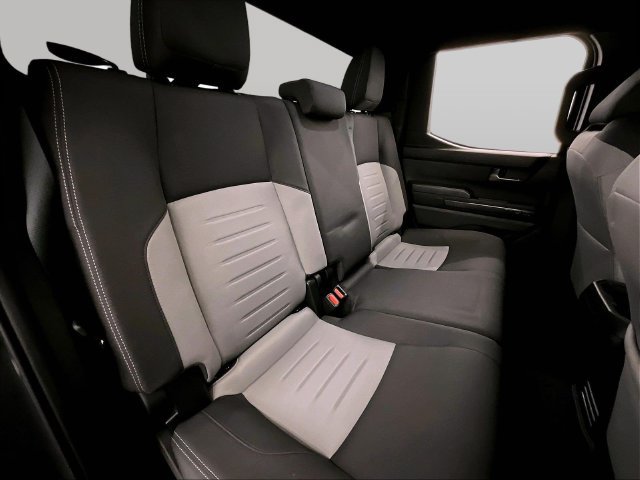 Used 2025 Toyota Tacoma TRD Sport AWD/4WD image 26