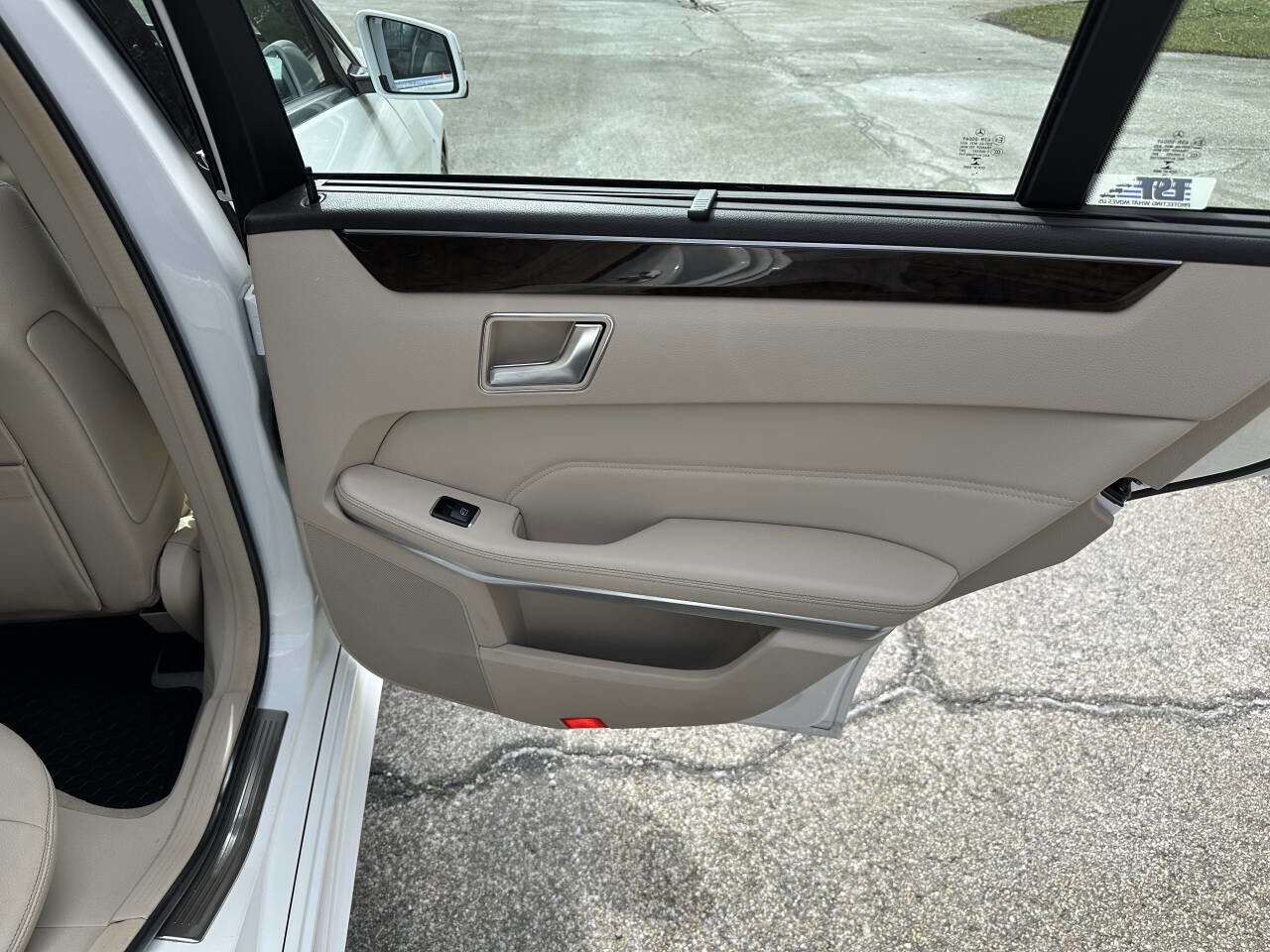 Used 2016 Mercedes-Benz E 350 4MATIC Wagon image 15