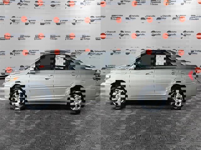 Used 2003 Toyota Camry LE image 2