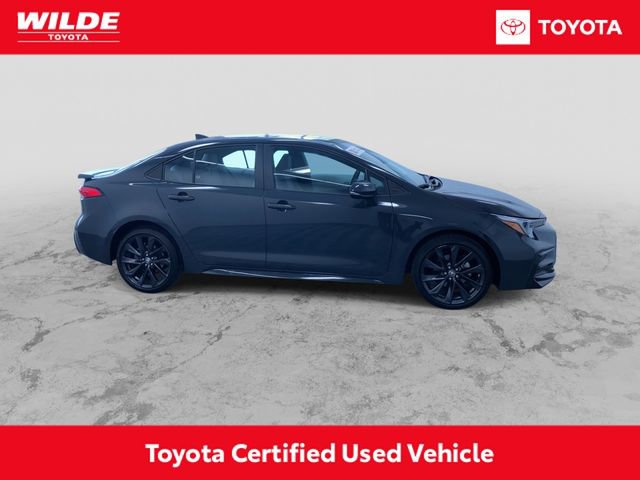 Certified 2025 Toyota Corolla SE w/ SE Premium Package image 2
