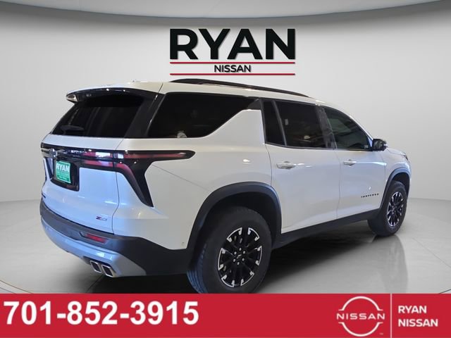 Used 2024 Chevrolet Traverse Z71 w/ Enhanced Driving Package image 17