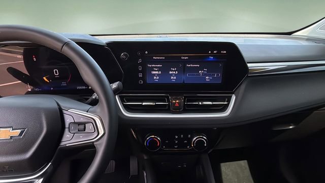 Used 2024 Chevrolet TrailBlazer LT w/ LT Cold Weather Package image 12