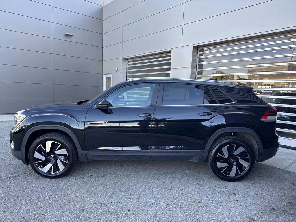 Used 2024 Volkswagen Atlas Cross Sport SE AWD/4WD image 4