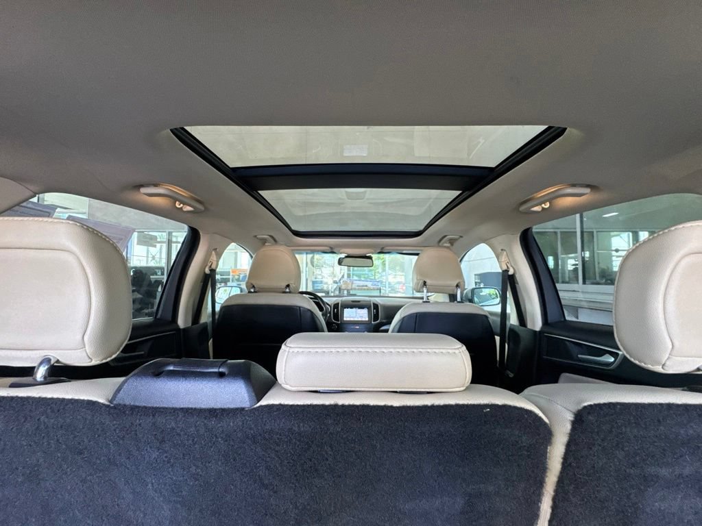 Used 2019 Ford Edge SEL FWD image 17