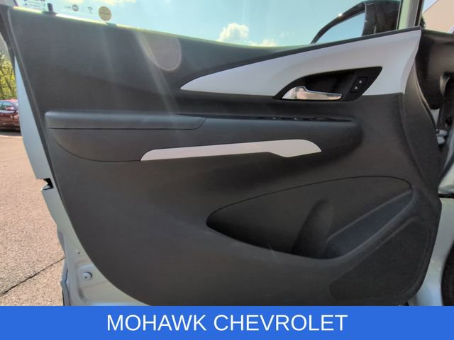 Used 2017 Chevrolet Bolt LT FWD image 22
