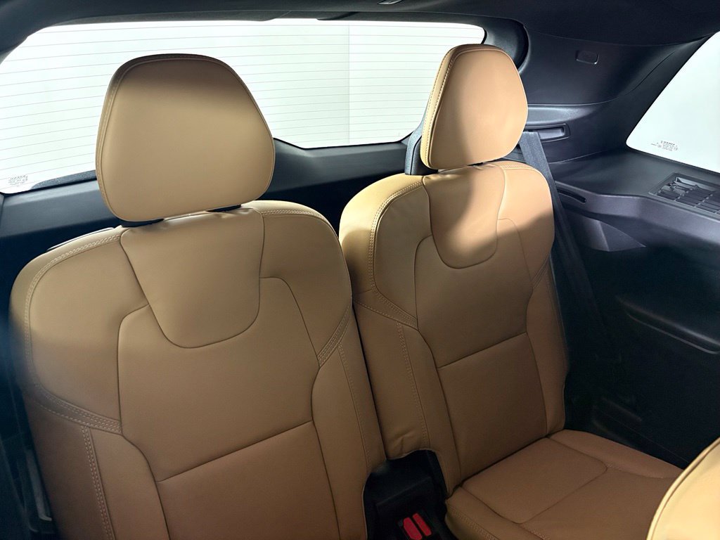 Used 2024 Volvo XC90 B6 Ultimate AWD/4WD image 18