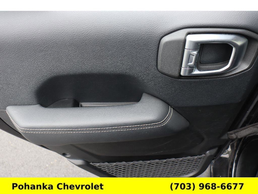 Used 2019 Jeep Wrangler Unlimited Sahara w/ Quick Order Package 24M Moab AWD/4WD image 23