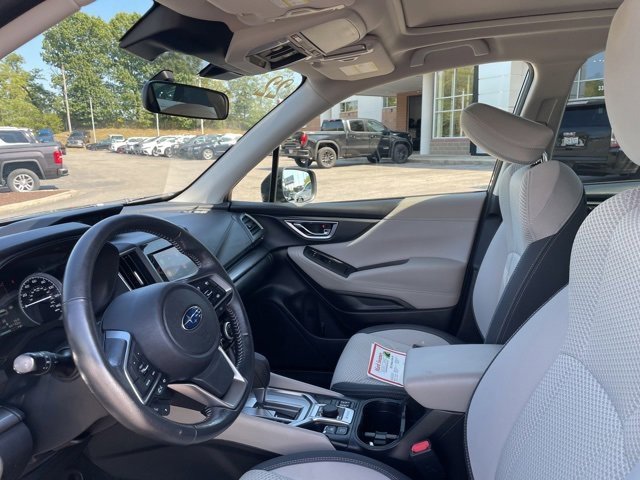Used 2022 Subaru Forester Premium image 12