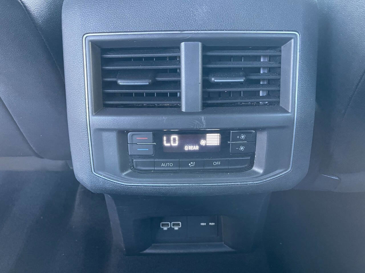 Used 2018 Volkswagen Atlas SEL image 19