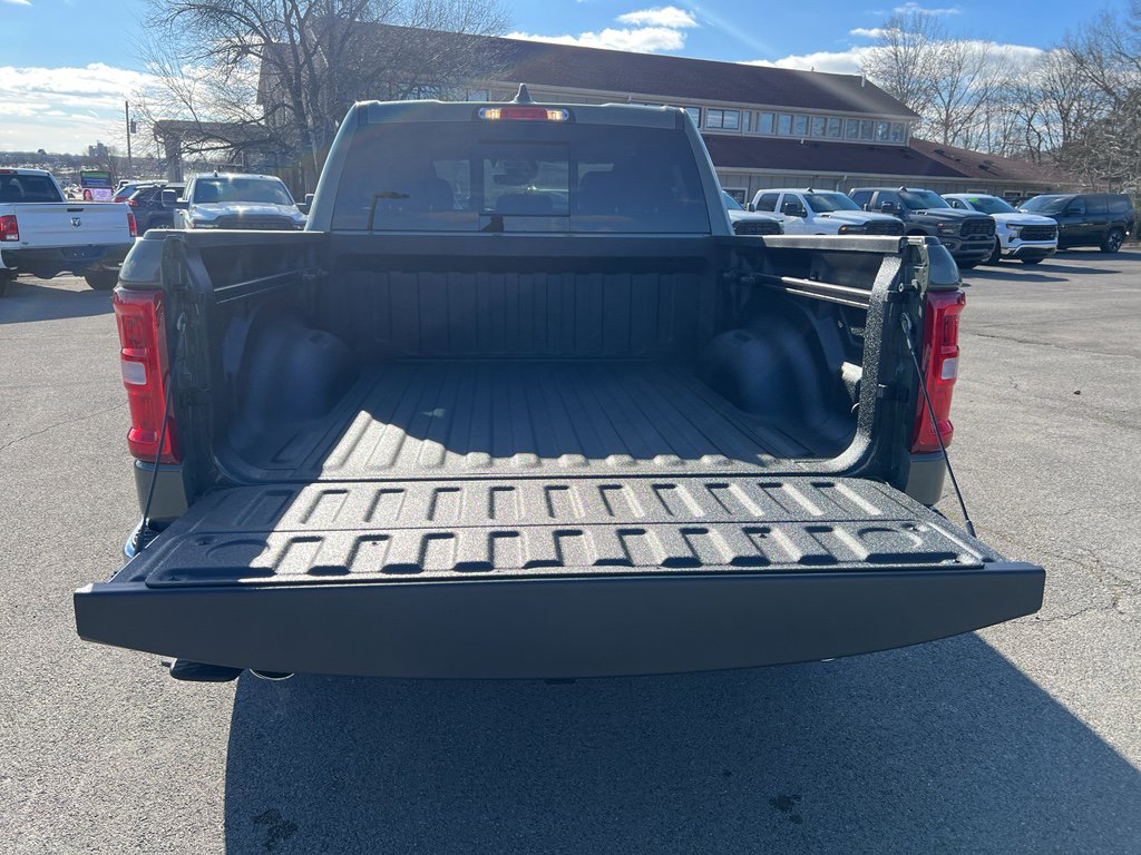 New 2026 RAM 1500 Big Horn AWD/4WD image 17