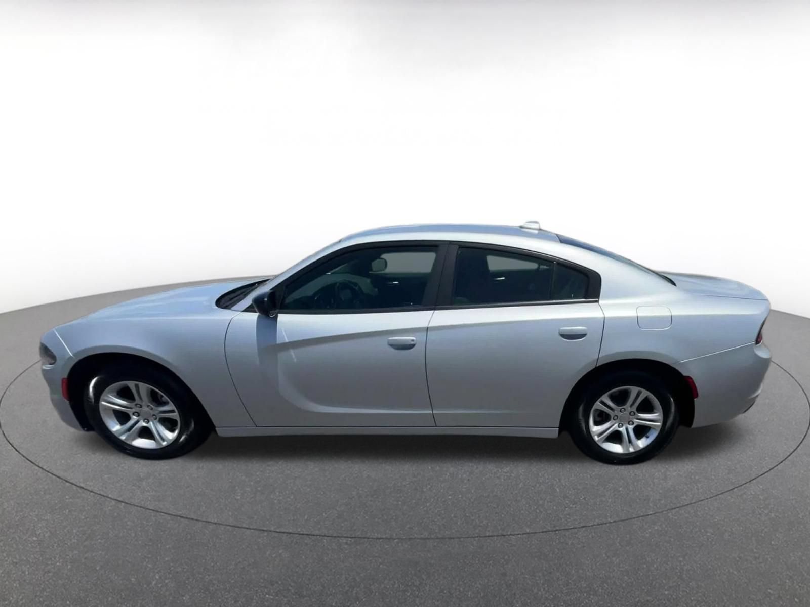 Used 2023 Dodge Charger SXT RWD image 8