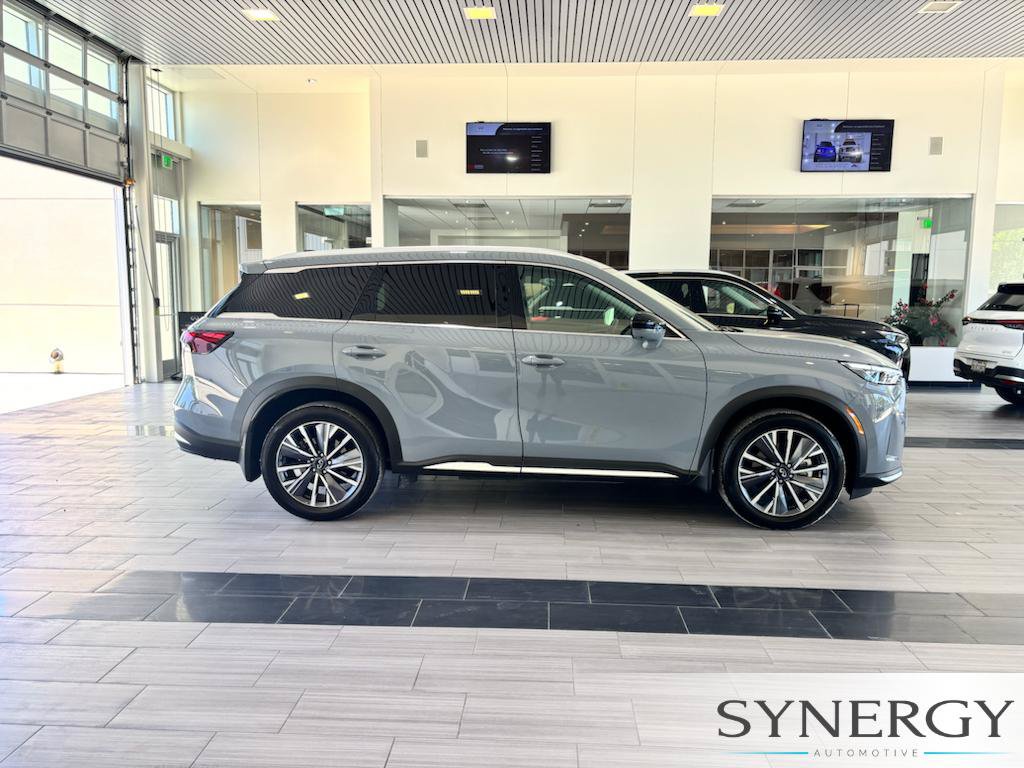 Used 2026 INFINITI QX60 Luxe w/ Cargo Package AWD/4WD image 4