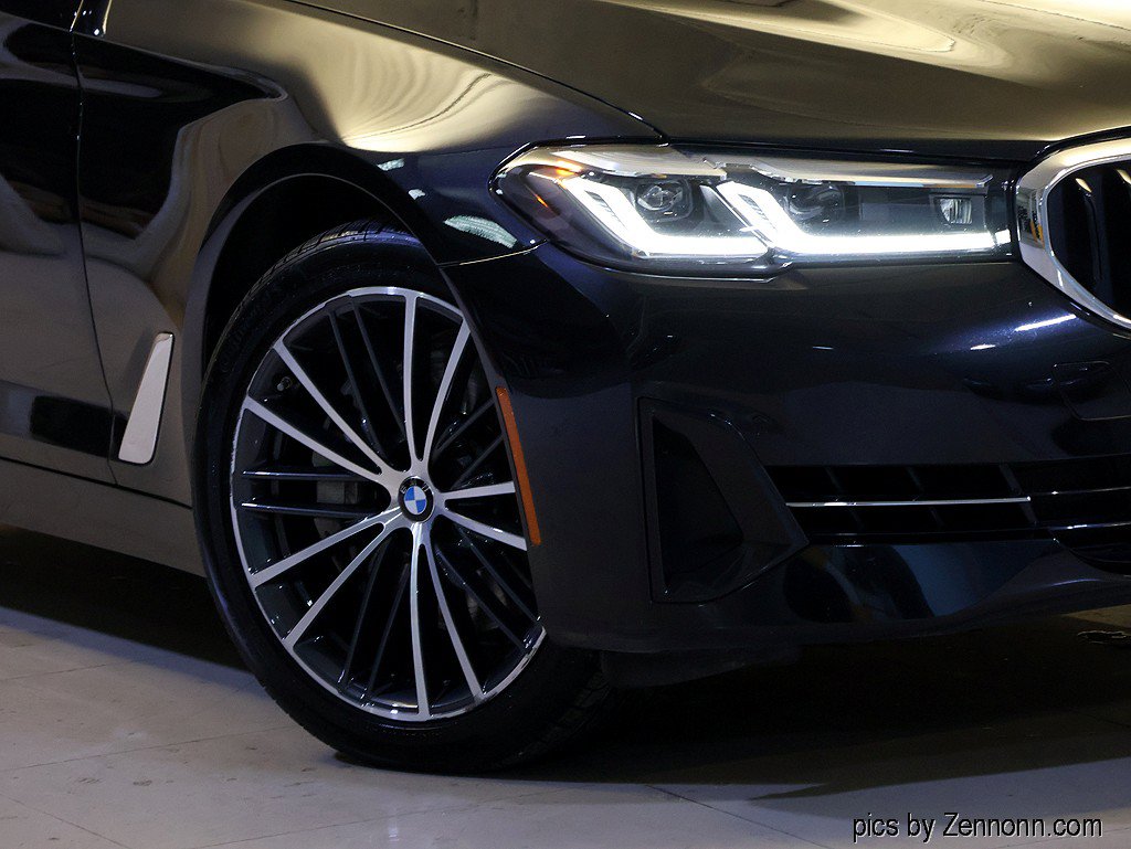 Certified 2023 BMW 540i xDrive w/ Convenience Package AWD/4WD image 3