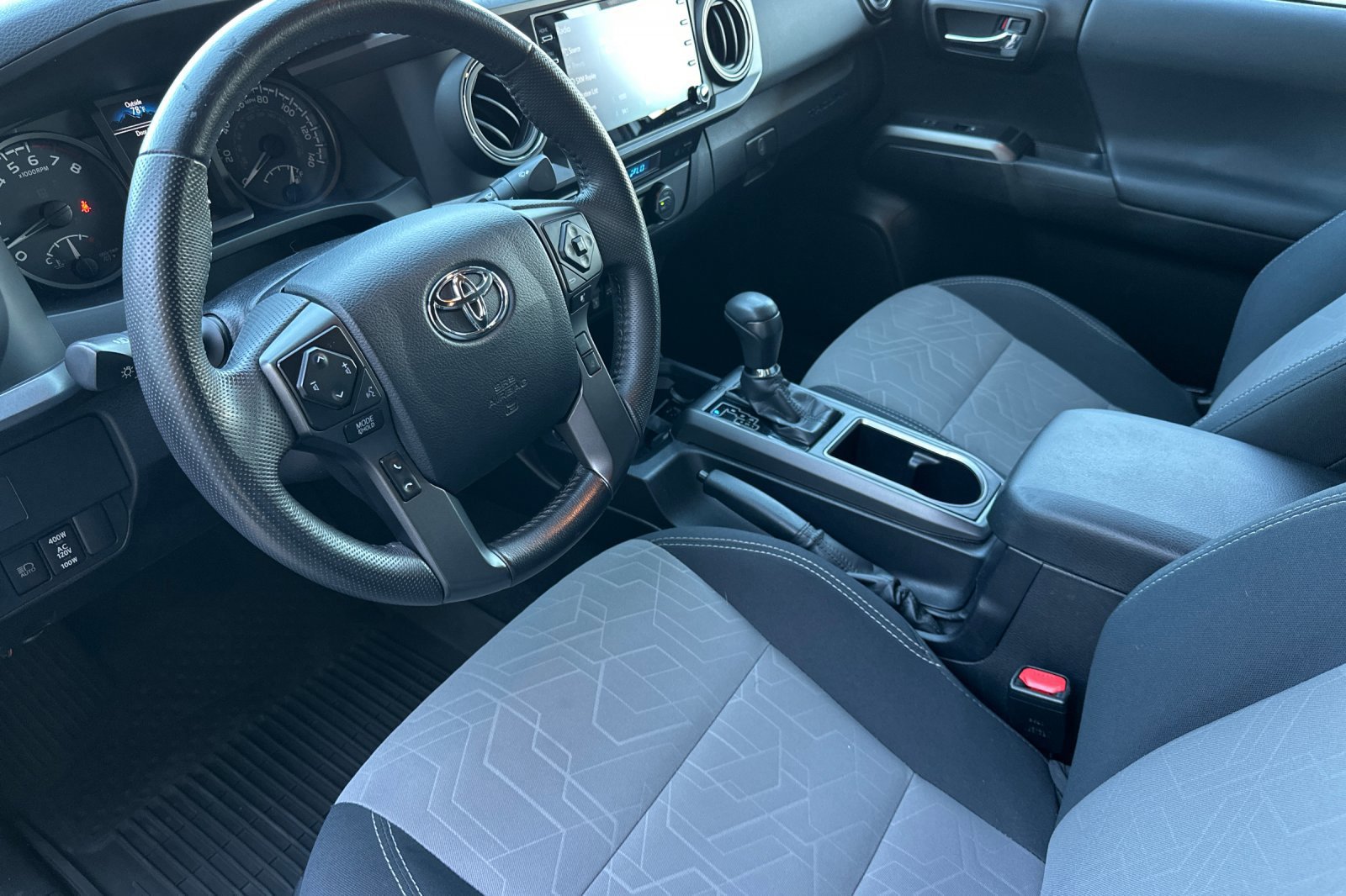 Used 2021 Toyota Tacoma TRD Sport image 9