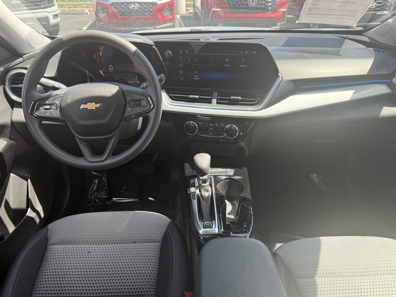 Used 2025 Chevrolet Trax LT FWD image 20