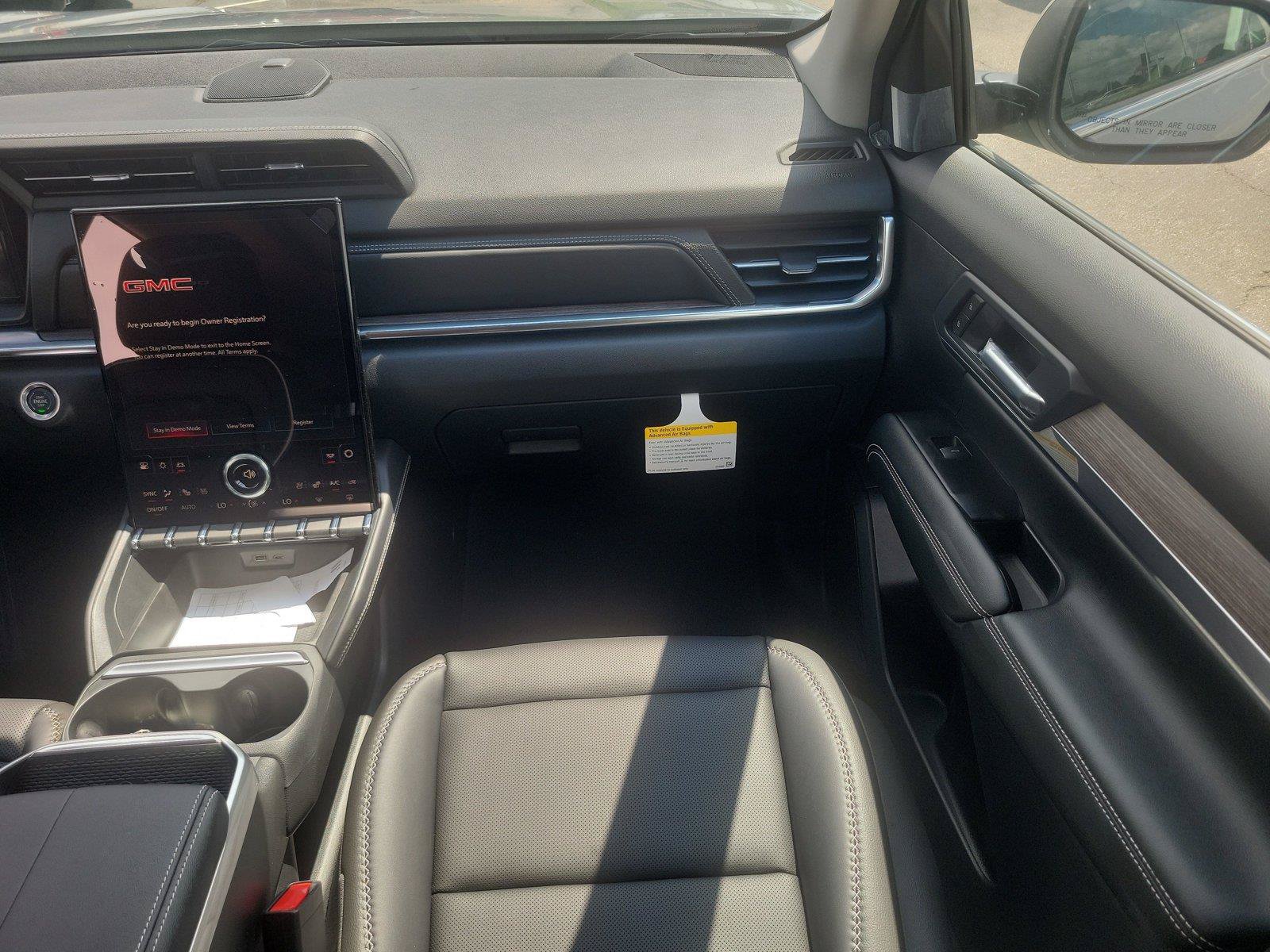 New 2027 GMC Terrain Denali w/ LPO, Black Badging Package AWD/4WD image 11