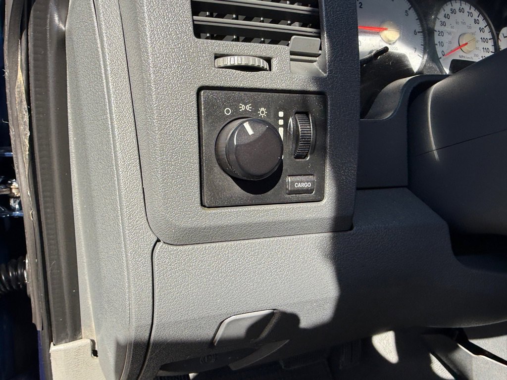 Used 2008 Dodge Ram 1500 Truck ST image 18