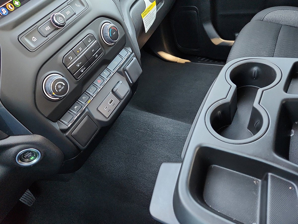 Used 2025 Chevrolet Silverado 1500 Custom Trail Boss w/ Turbomax Blackout Package image 12