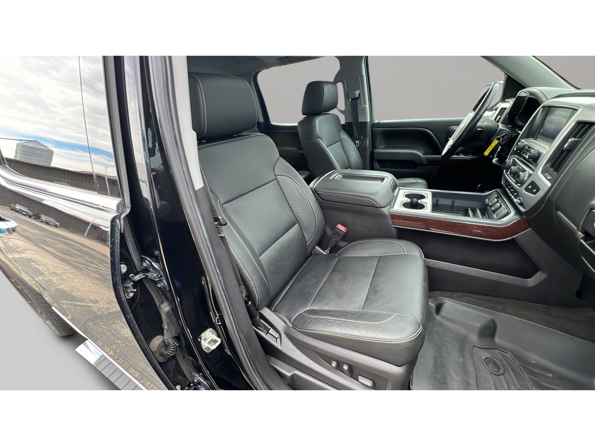 Used 2015 GMC Sierra 1500 SLT AWD/4WD image 32