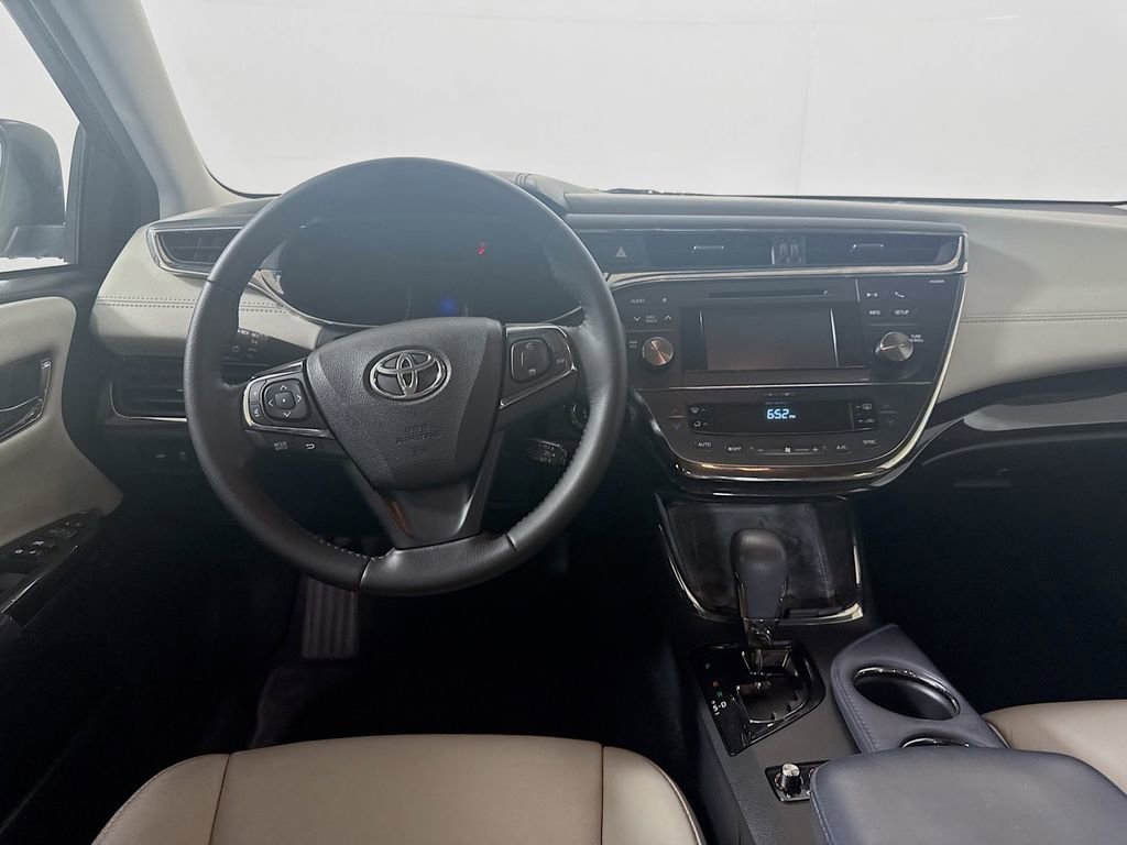 Used 2014 Toyota Avalon XLE image 19