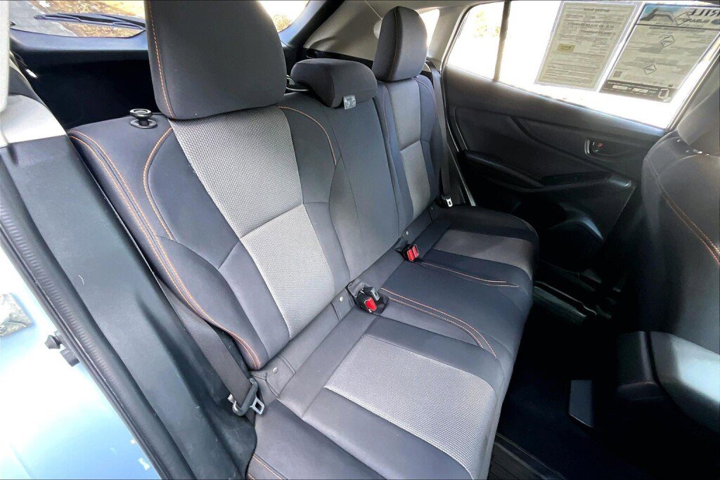 Used 2022 Subaru Crosstrek 2.0i Premium AWD/4WD image 15