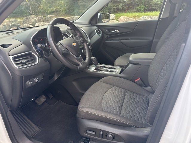 Used 2019 Chevrolet Equinox LT w/ Driver Convenience Package image 11