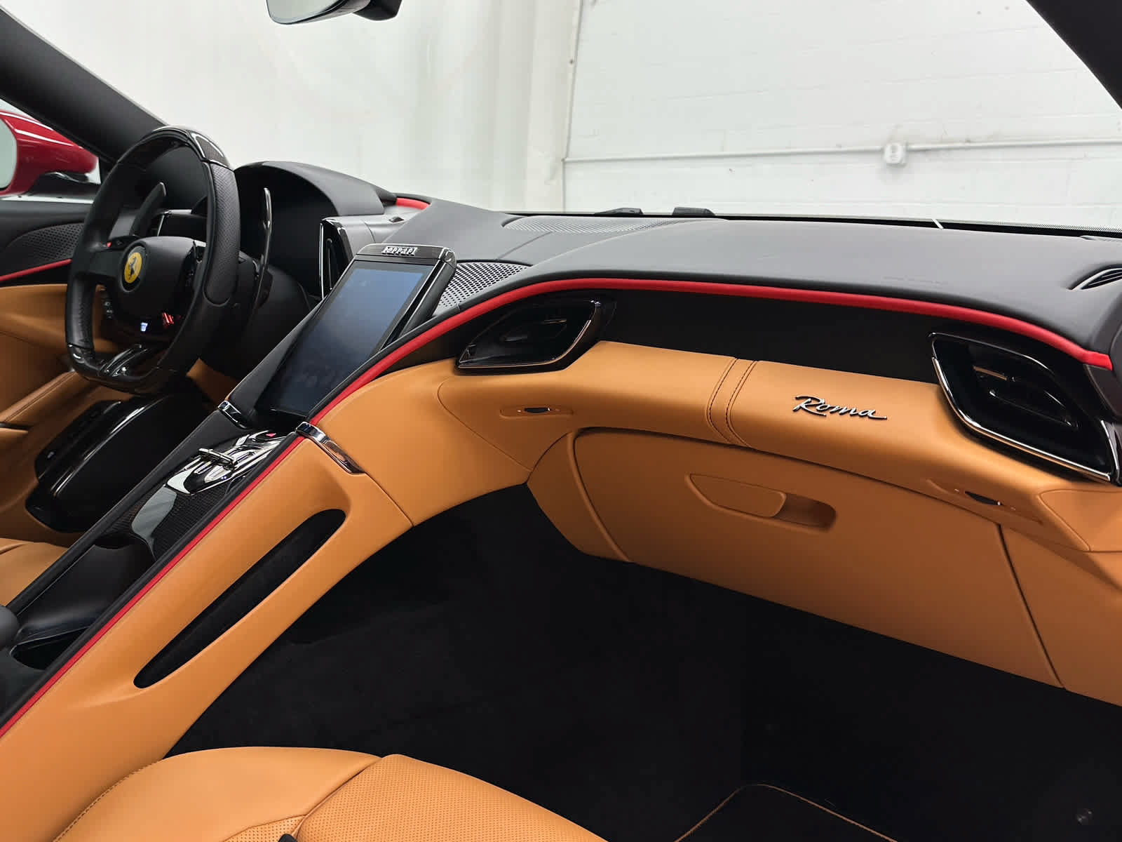 Used 2022 Ferrari Roma RWD image 15