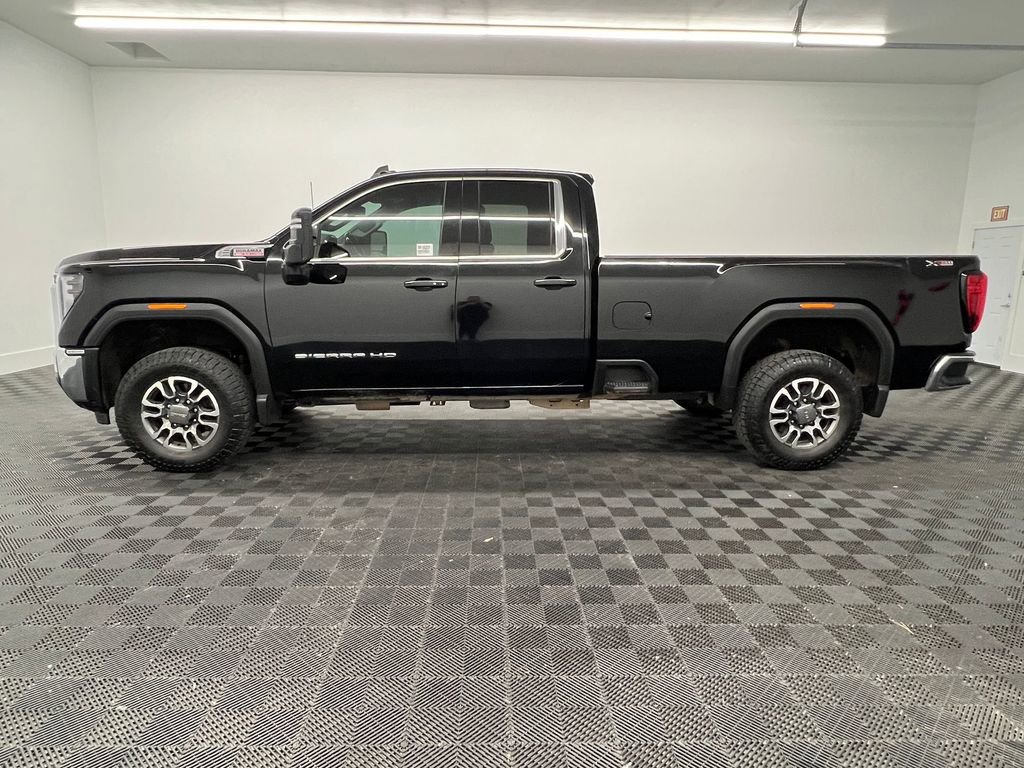 Used 2024 GMC Sierra 3500 SLE w/ SLE Value Package AWD/4WD image 2