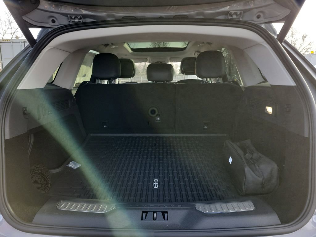 New 2026 Lincoln Nautilus Premier w/ Equipment Group 102A AWD/4WD image 10