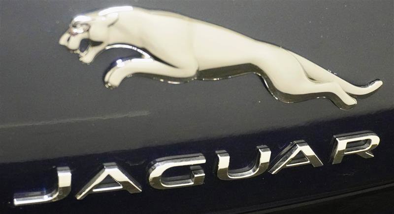 Used 2016 Jaguar XJ L Portfolio image 56