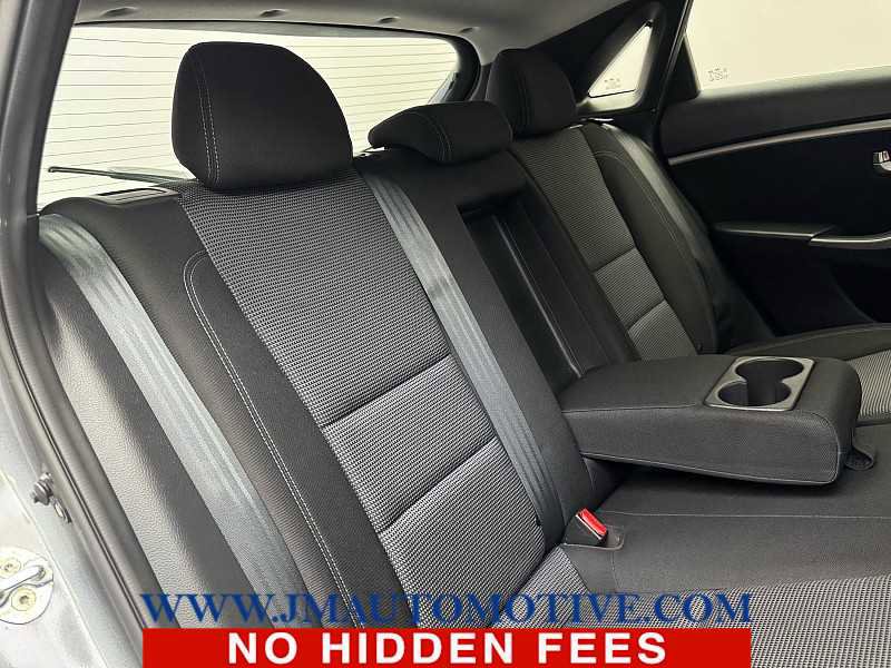 Used 2016 Hyundai Elantra GT image 18