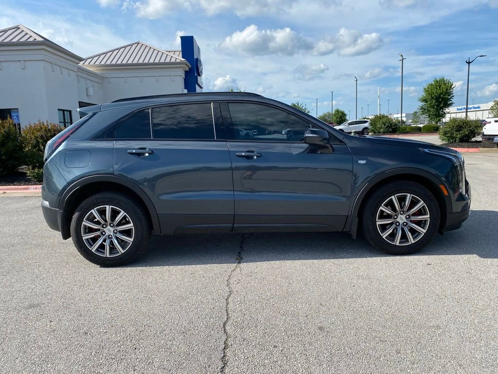 Used 2021 Cadillac XT4 Sport w/ Sun And Sound Package AWD/4WD image 8