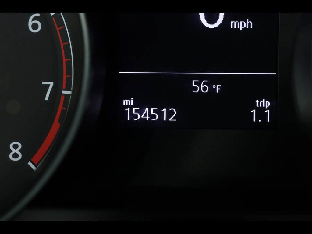 Used 2015 Volkswagen Golf S image 18