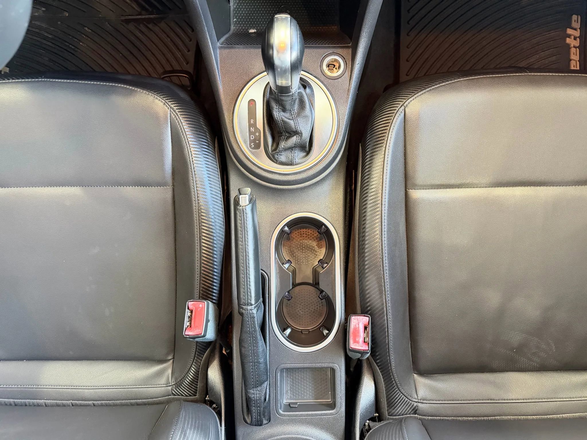 Used 2012 Volkswagen Beetle 2.5 FWD image 14