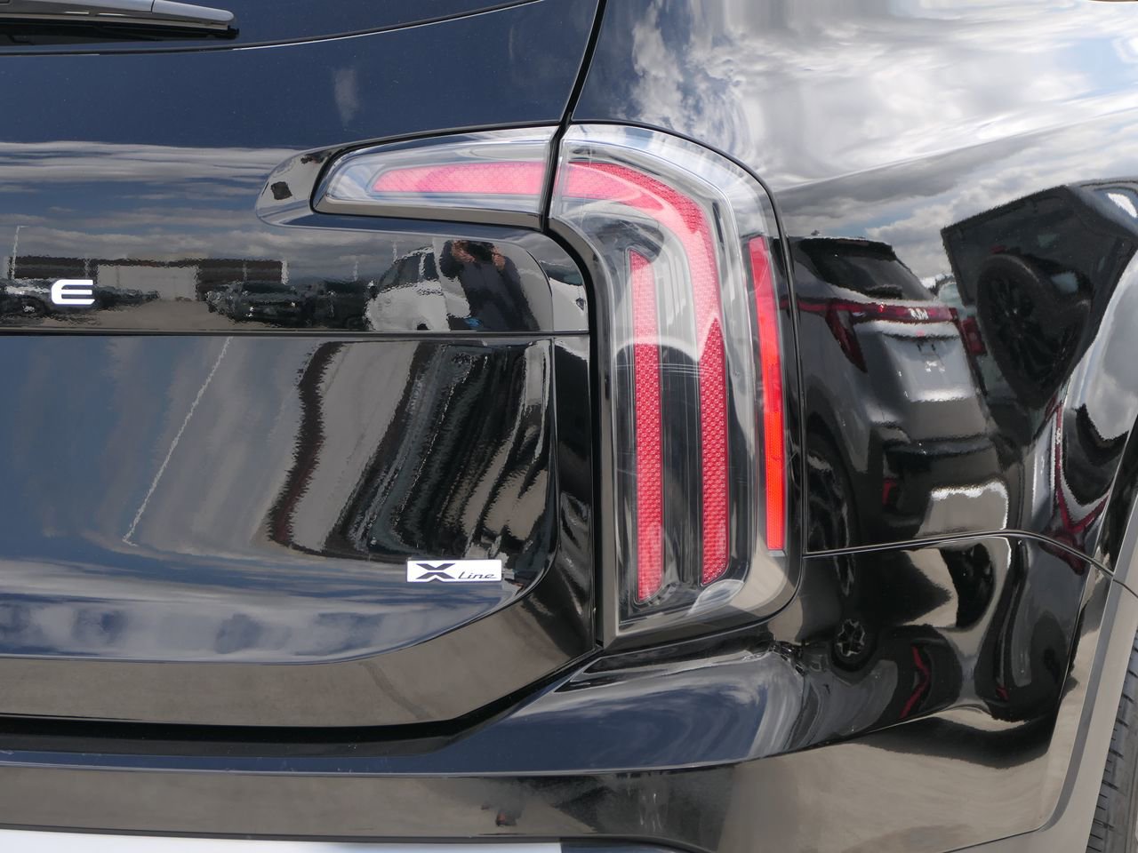 Certified 2023 Kia Telluride EX X-Line image 4