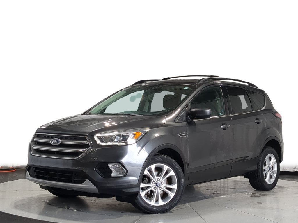 Used 2017 Ford Escape SE w/ Equipment Group 201A FWD 360° Tour