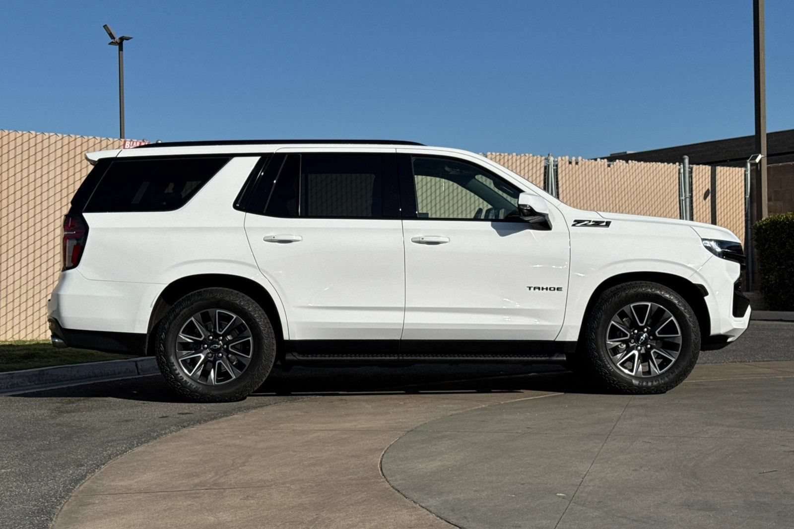 Certified 2023 Chevrolet Tahoe Z71 w/ Z71 Off-Road Package AWD/4WD image 3