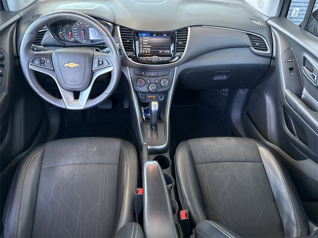 Used 2022 Chevrolet Trax LT w/ Driver Confidence Package image 19