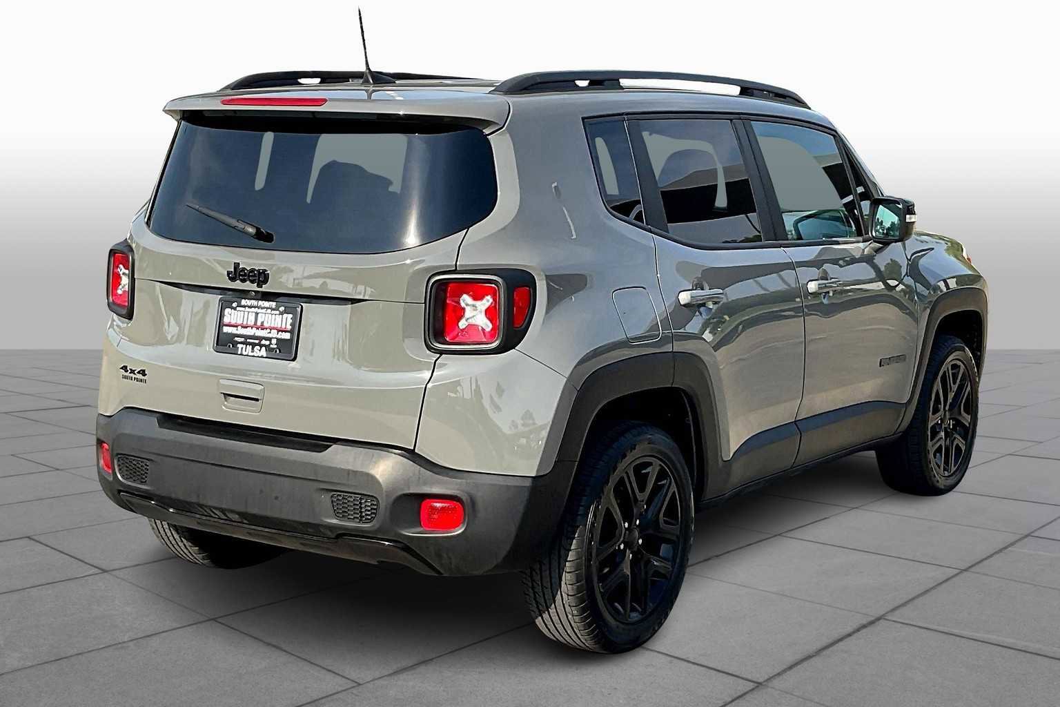 Certified 2022 Jeep Renegade Altitude image 12